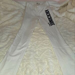 White Abercrombie & Fitch Sweatpants